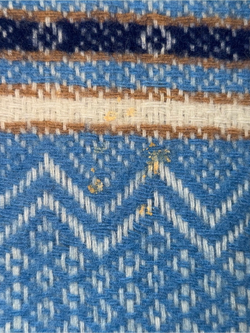 Wool throw - Picture 5 of 5